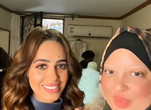سما صفوت تتألق بلمساتها للفنانة رنا سماحة في سبوع نجلها مالك